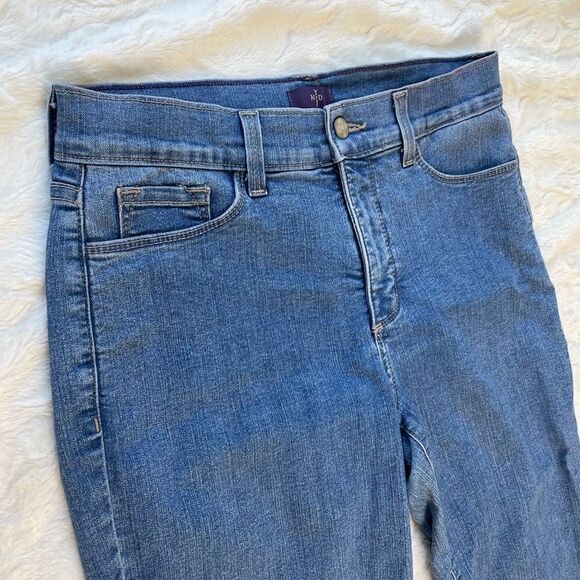 NYDJ Lift & Tuck Sparkle Hem Cropped High Waist Capri - Women’s 8 - Picture 10 of 10